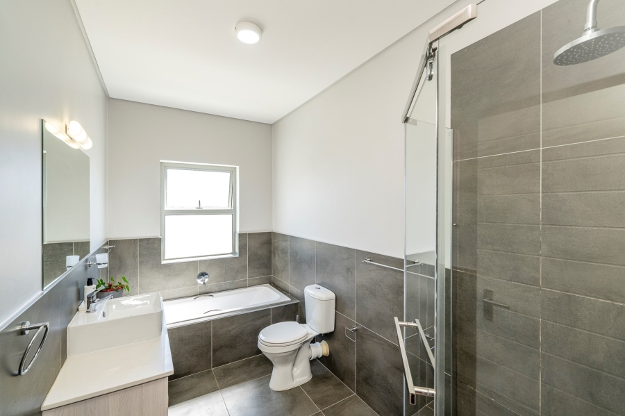 3 Bedroom Property for Sale in Langeberg Heights Western Cape